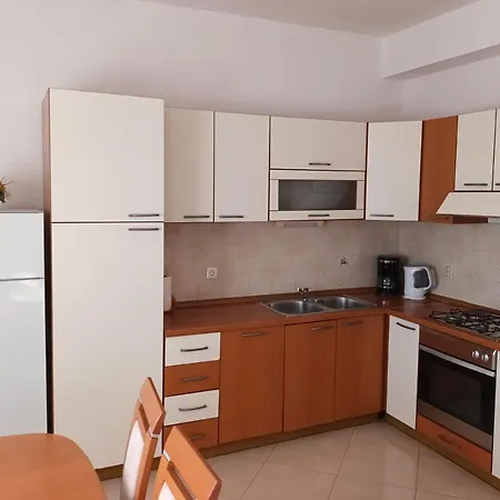 T&m Apartment Makarska